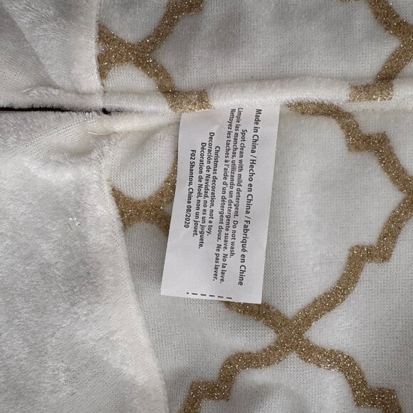 Ivory Velvet with Metallic Gold Geometric Design 54" Round Xmas Tree Skirt - Picture 3 of 5